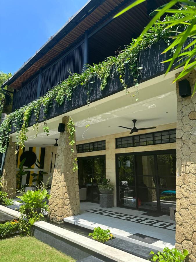 Amanputri Villa Семиньяк Экстерьер фото