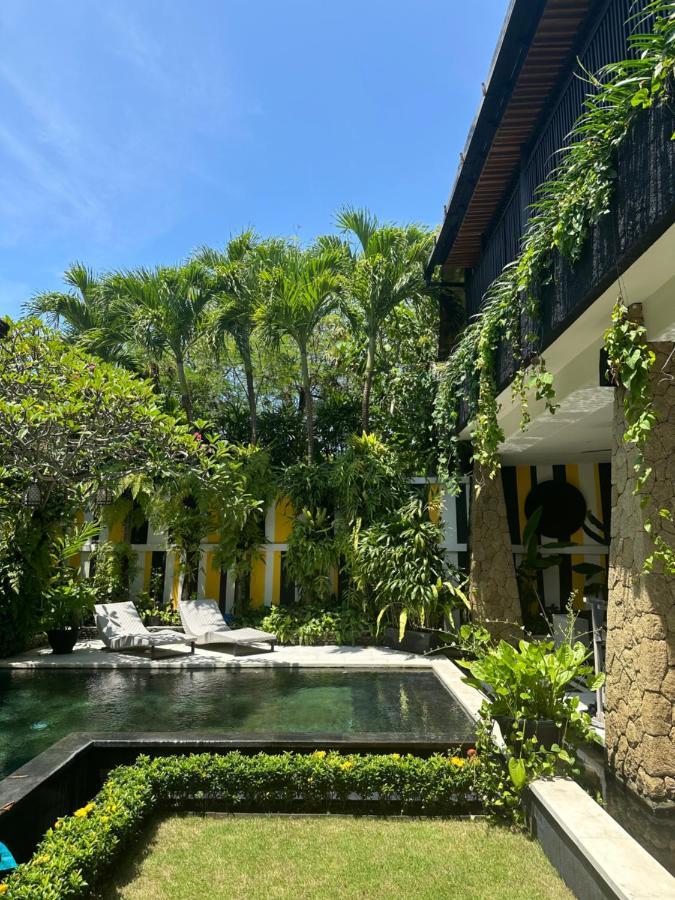 Amanputri Villa Семиньяк Экстерьер фото